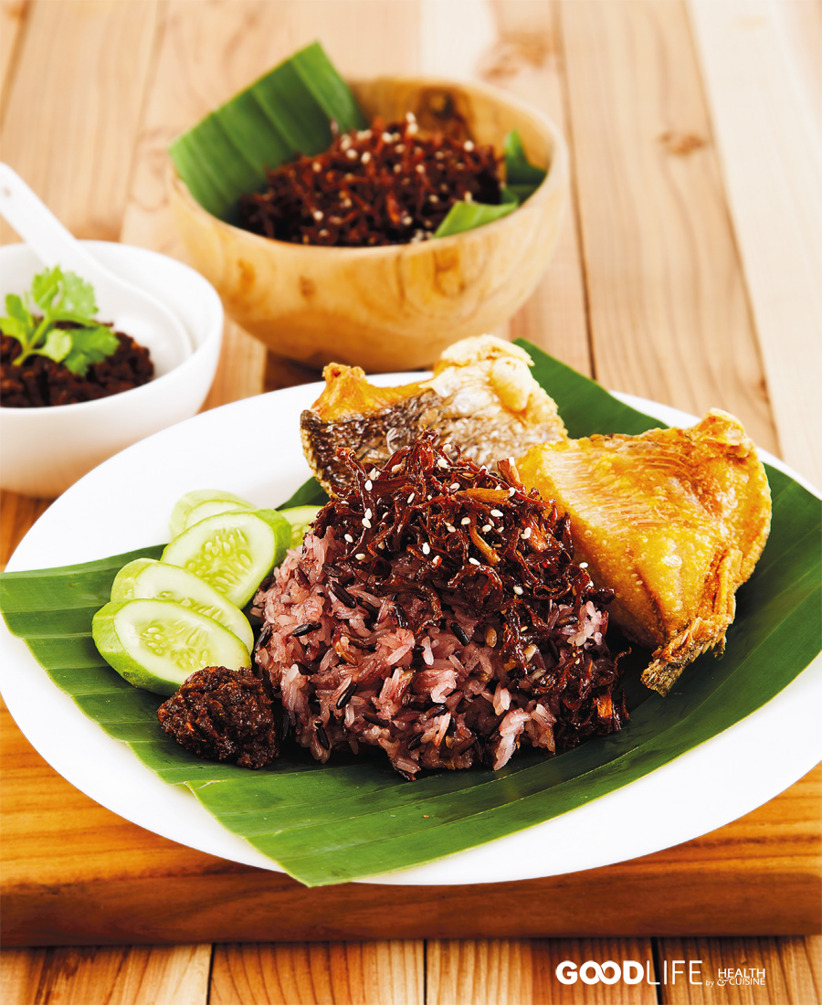 ข้าวเหนียวนึ่งหน้าเห็ดฝอย