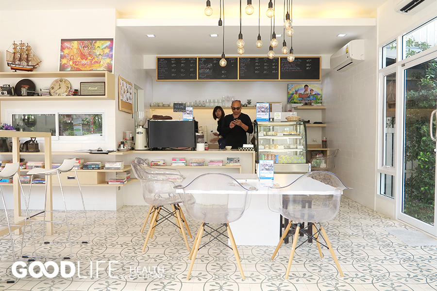 Sweet Chompoo Café 
