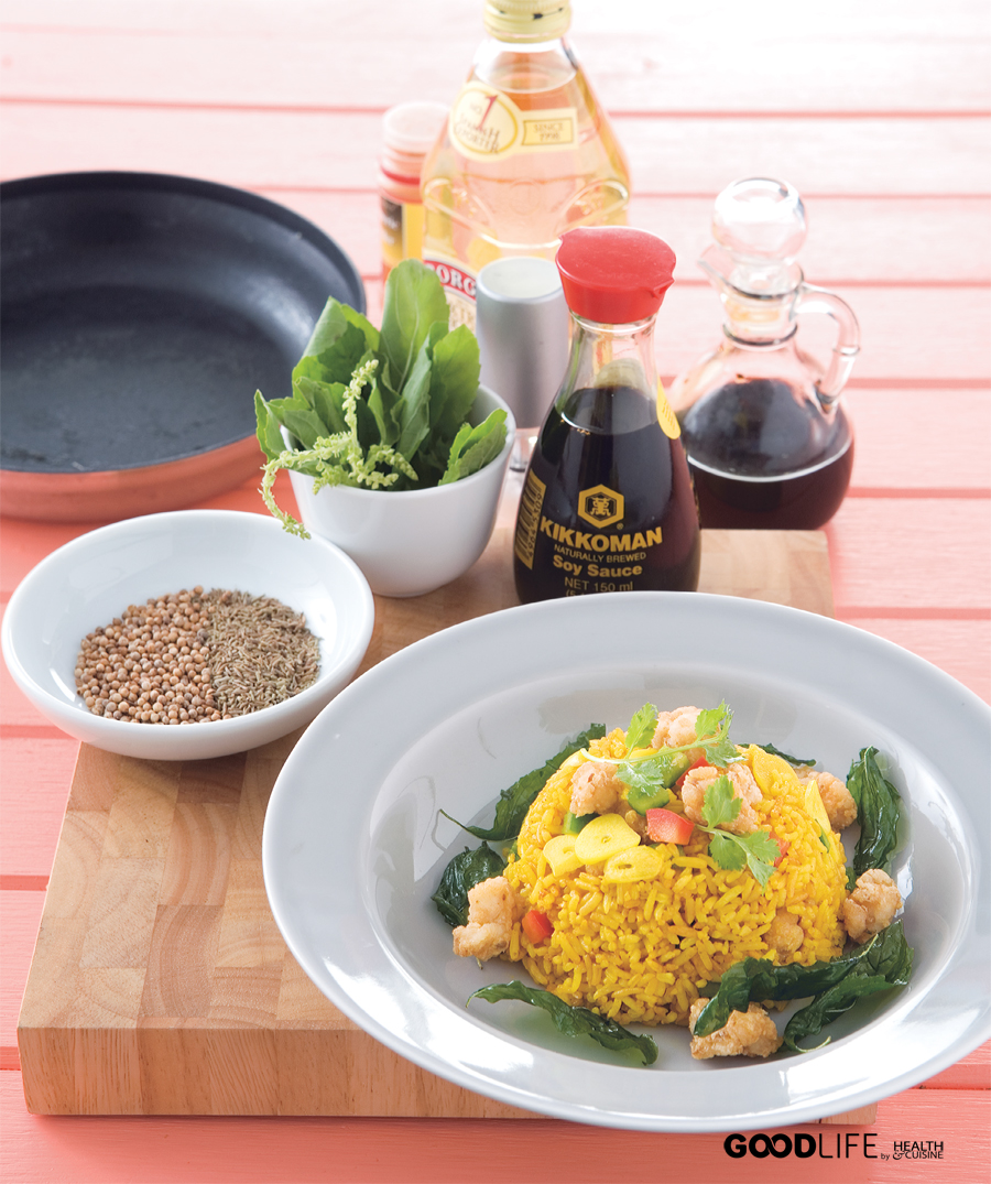 ข้าวผัดขมิ้น