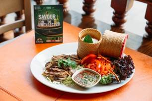 หมูย่างจิ้มแจ่ว จากร้าน ตะวันนา (Tawanna)