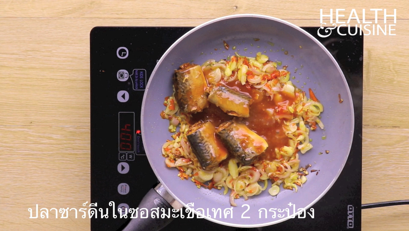 ผัดปลากระป๋อง